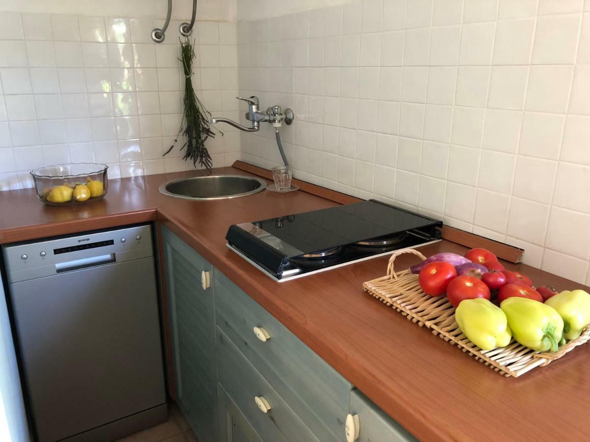 Magnolia Apartment พูลา ภายนอก รูปภาพ